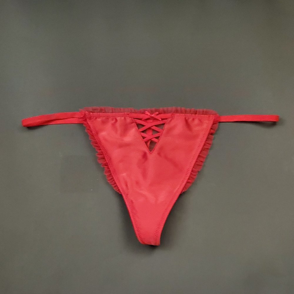 Victoria's Secret Dream Angels Red V-String, Size Medium